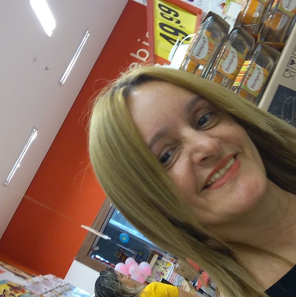Claúdia Barbosa